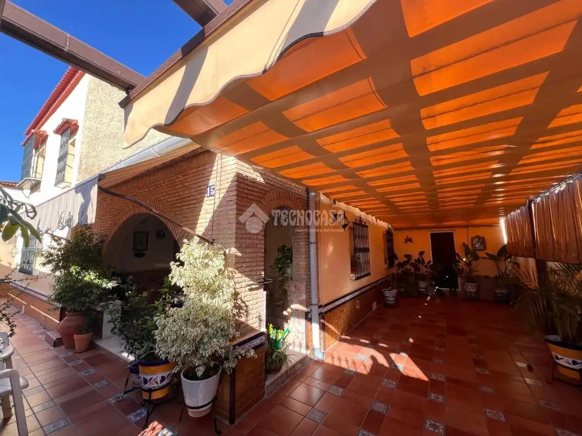 Casa amb terrassa en venda a Arco Norte - Avda España, imagen 4