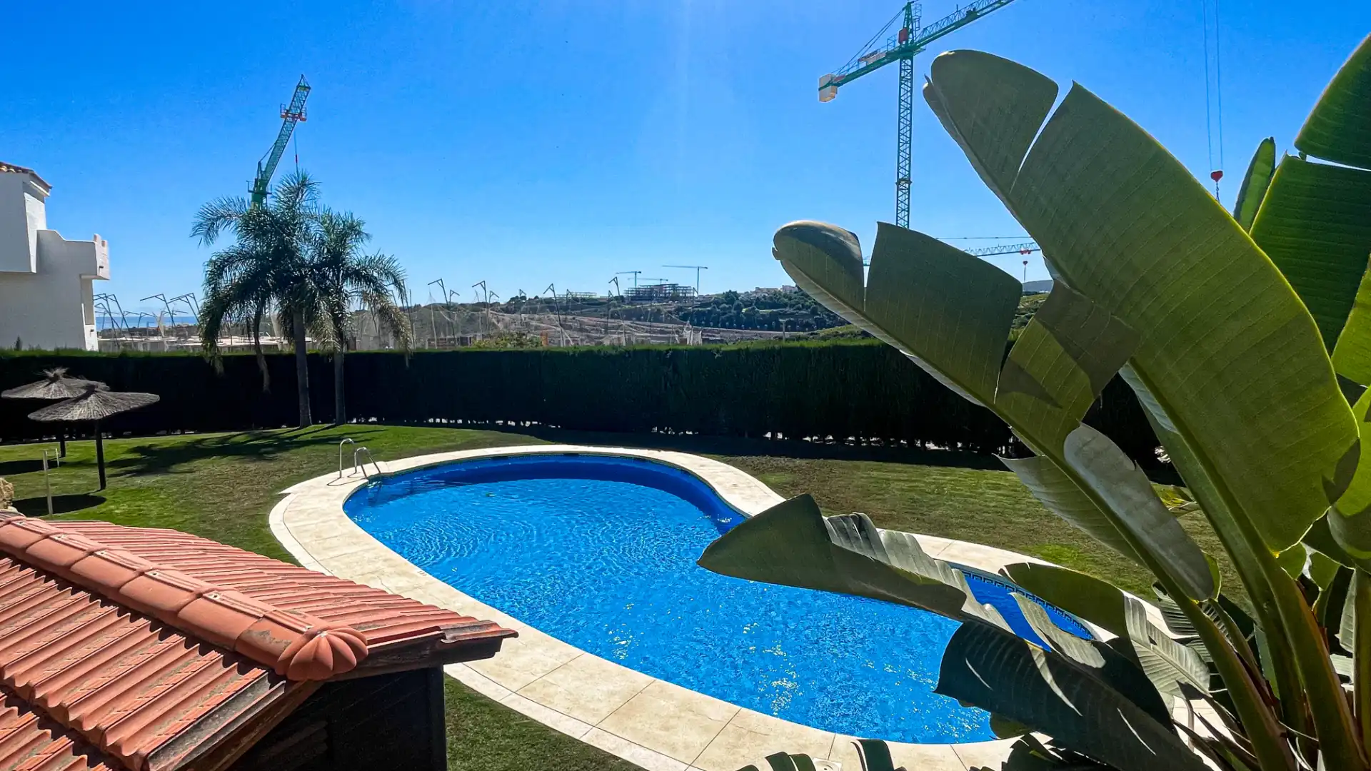 Swimming pool of Flat for sale in Casares  with Air Conditioner, Private garden and Terrace