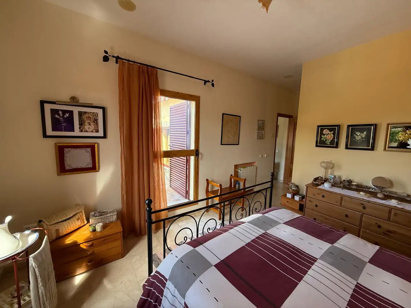 Habitación de Casa o chalet en venta en Alcalá de Guadaira con Aire acondicionado, Calefacción y Jardín privado
