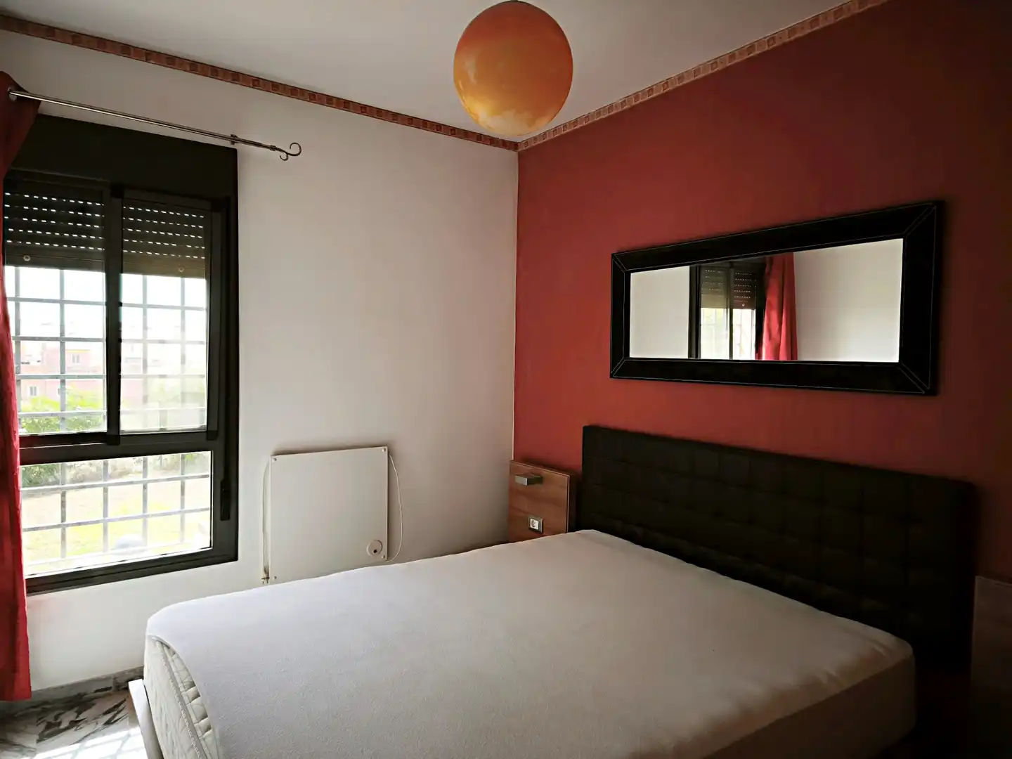 Habitación de Casa o chalet en venta en Vélez-Málaga con Aire acondicionado, Terraza y Amueblado