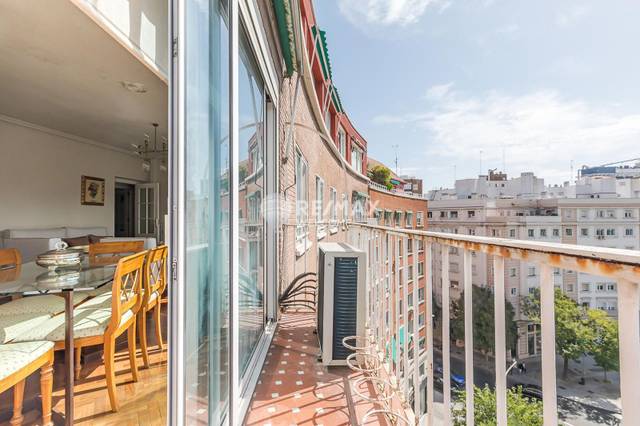 Piso en Venta en Lopez de Hoyos en El Viso