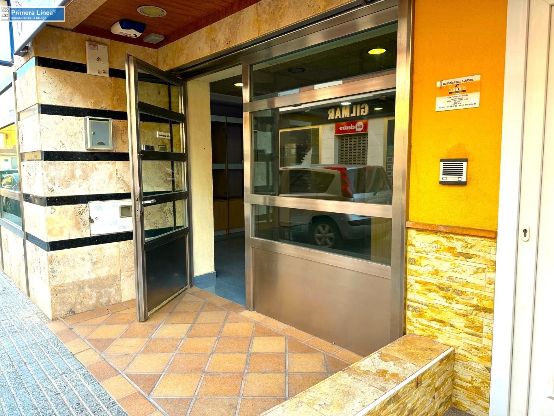 Local en venda en Cartagena amb Aire condicionat