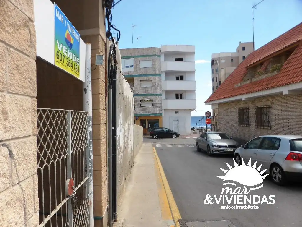 Business premises for sale in Calle Velarde 11, imagen 2