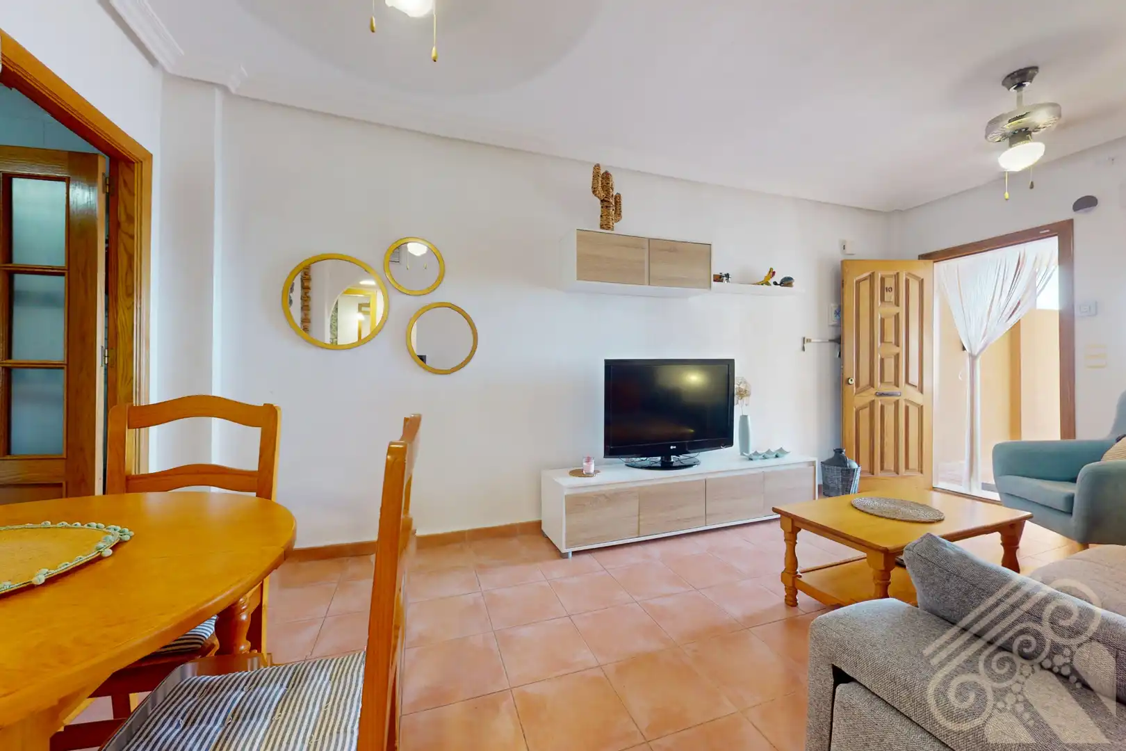 Sala d'estar de Apartament en venda en Mojácar amb Terrassa, Moblat i Piscina comunitària
