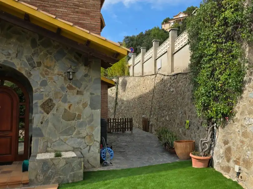 Terrassa de Casa o xalet de lloguer en Sant Fost de Campsentelles amb Terrassa, Piscina i Balcó