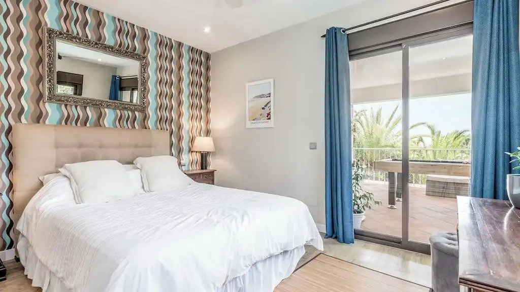 Casa amb piscina en venda a Estepona Pueblo, imagen 12