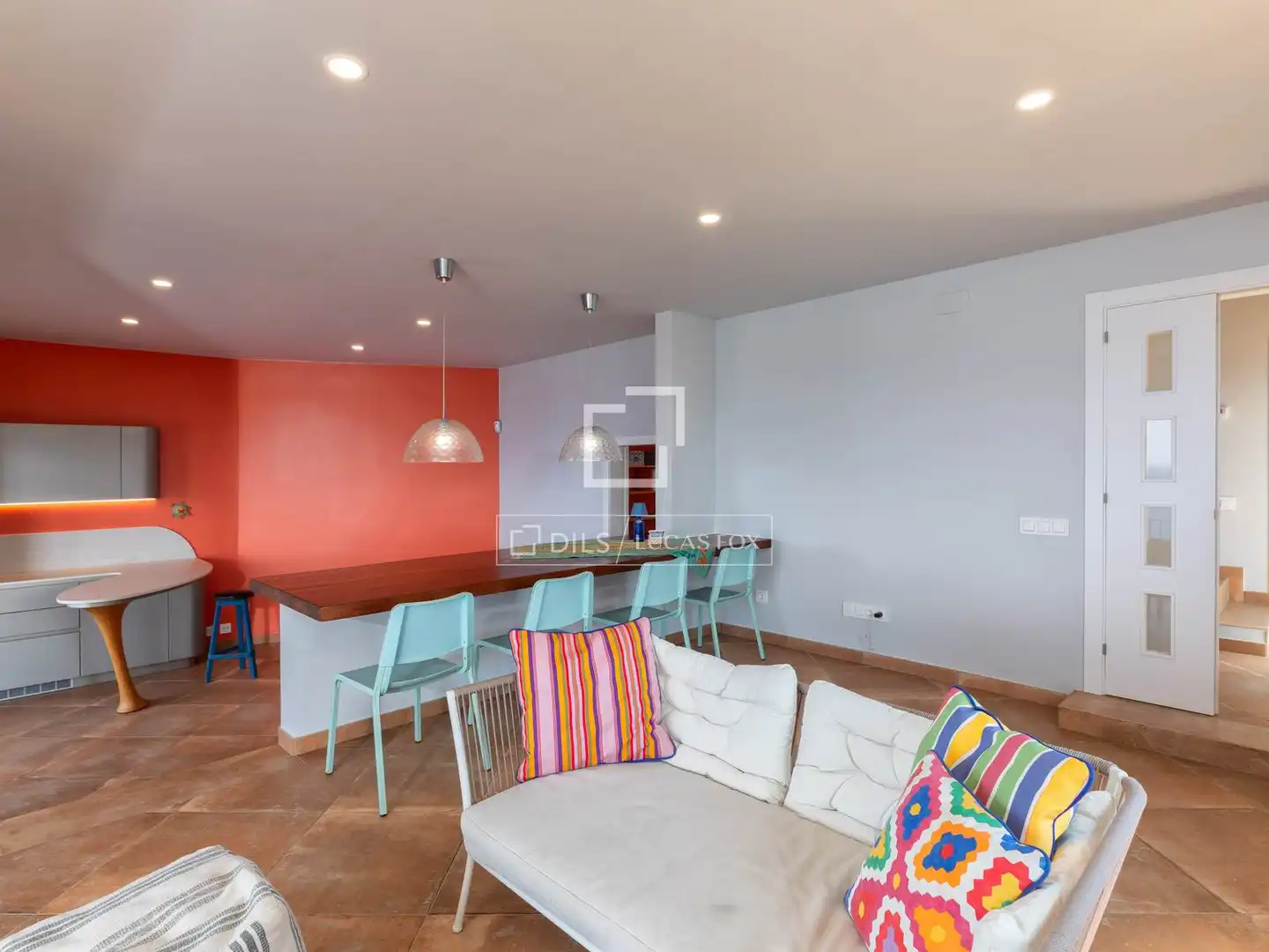 Sala d'estar de Casa o xalet en venda en Lloret de Mar amb Aire condicionat, Jardí privat i Traster