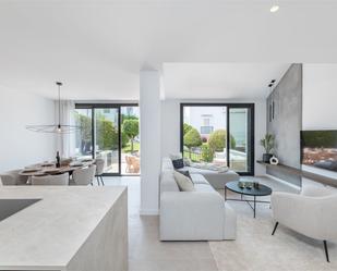 Living room of House or chalet for sale in Marbella  with Air Conditioner and Terrace