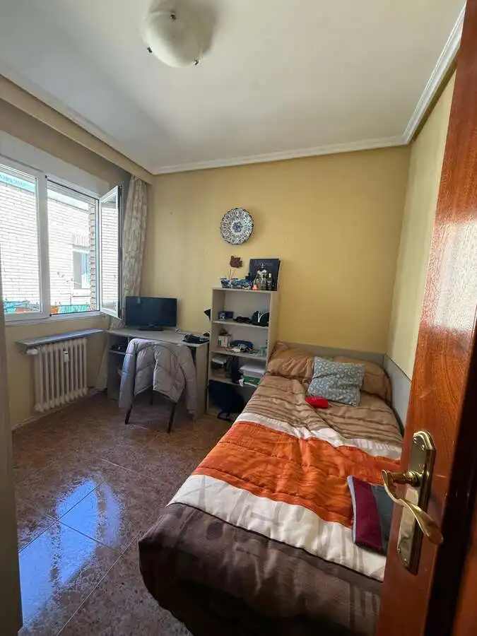 Habitación de Piso en venta en Cabrerizos con Calefacción, Terraza y Amueblado