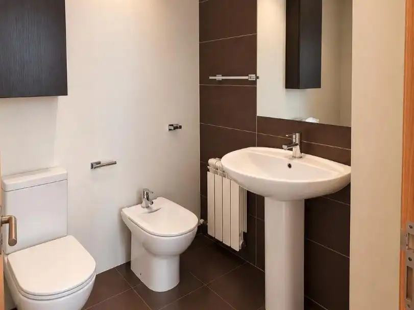 Badezimmer von Wohnung zur Miete in  Palma de Mallorca mit Klimaanlage, Terrasse und Balkon