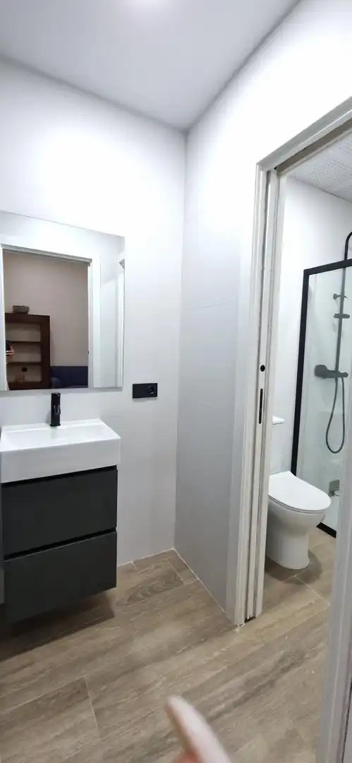Bathroom of Apartments for rent in Córdoba  with Air Conditioner, Heating and Private garden