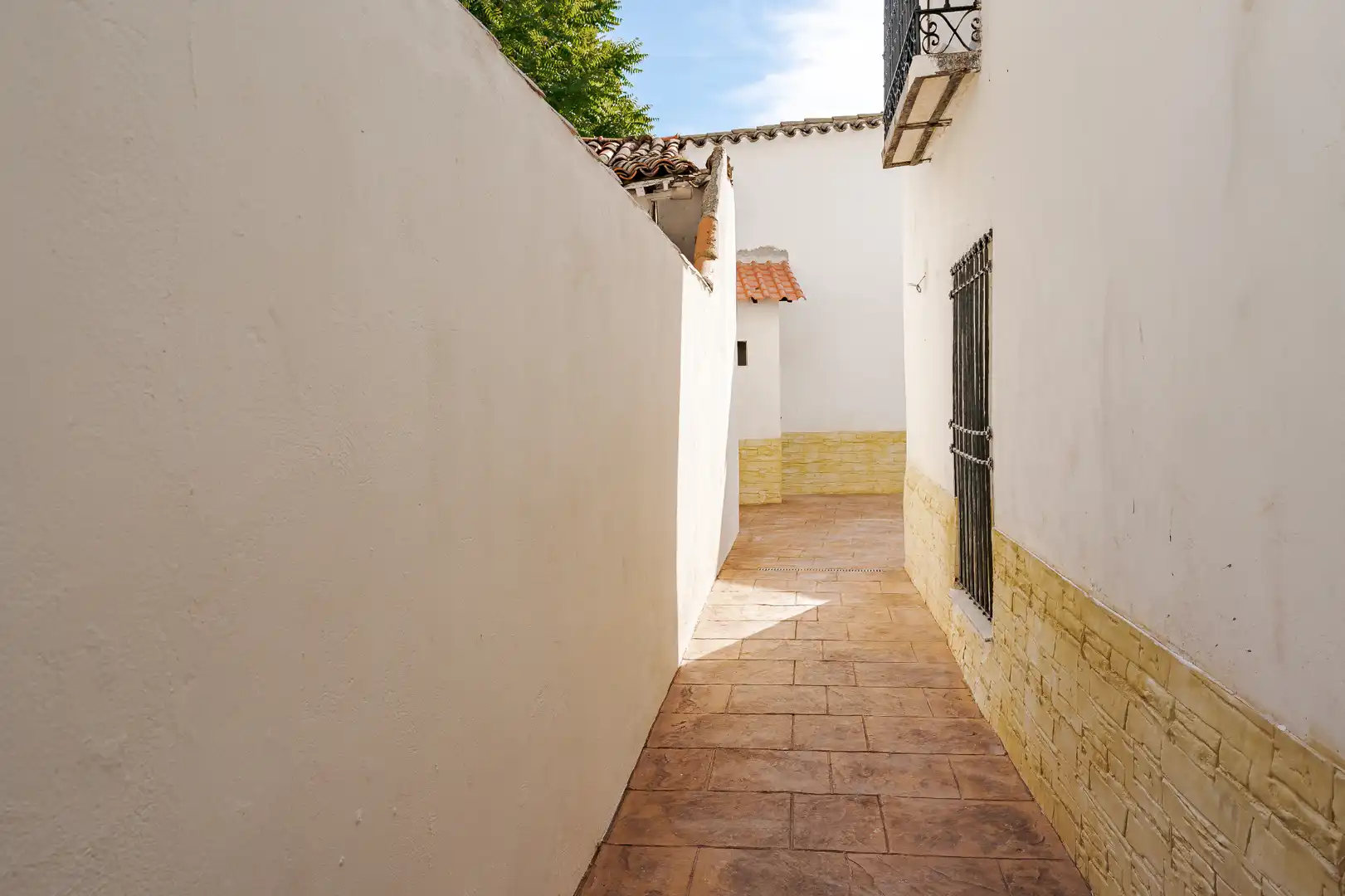 Vista exterior de Casa o xalet en venda en Tielmes amb Aire condicionat, Calefacció i Jardí privat