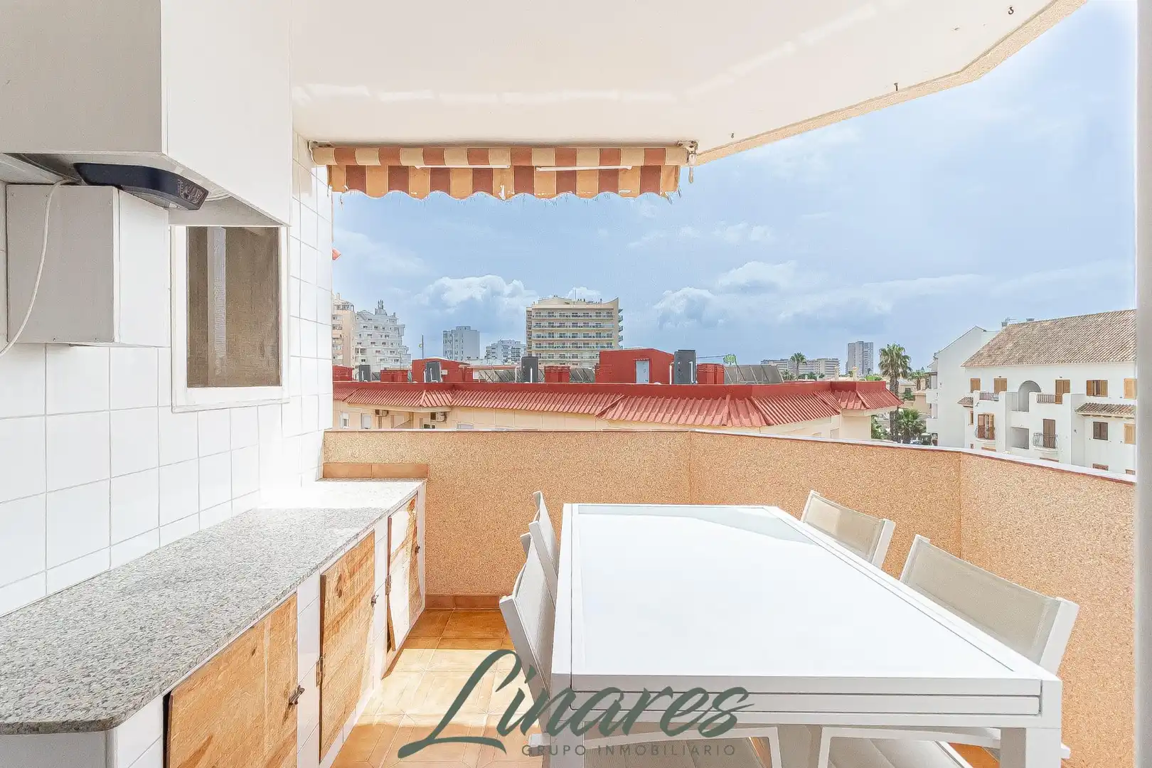 Apartamento con piscina en venta en Entremares, imagen 7