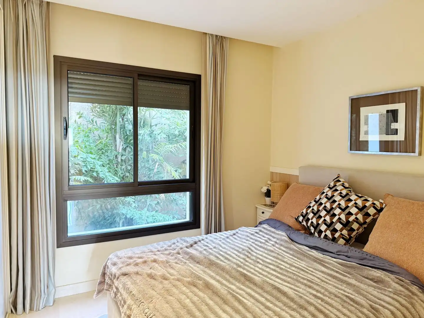 Bedroom of Flat for rent in Benahavís  with Air Conditioner, Storage room and Furnished