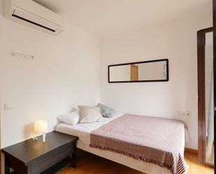 Bedroom of Flat to share in  Barcelona Capital  with Air Conditioner, Heating and Terrace
