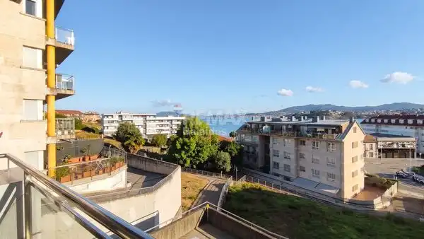 Vista exterior de Apartament en venda en Baiona amb Calefacció, Parquet i Terrassa