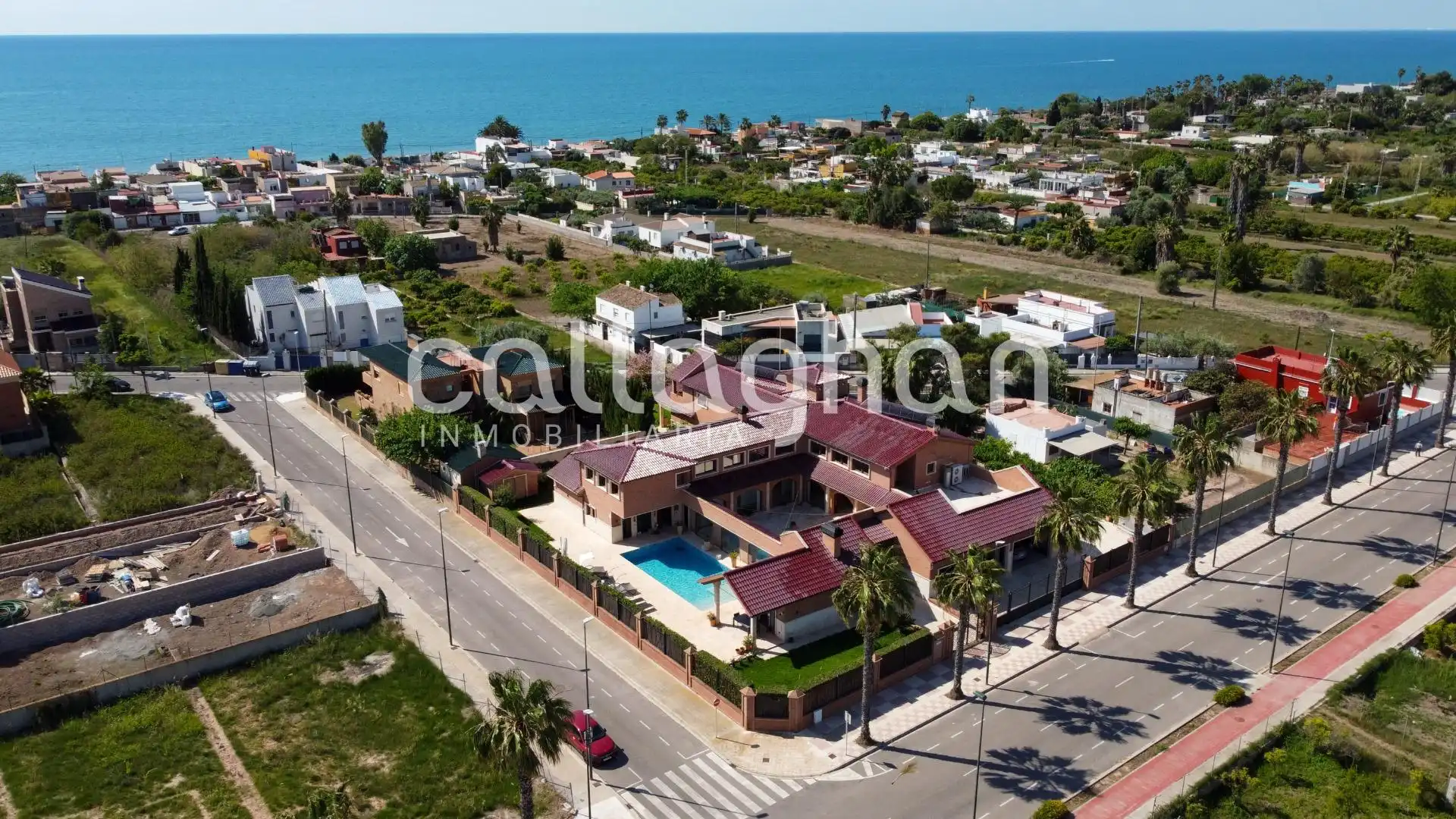 Vista exterior de Casa o xalet en venda en Burriana / Borriana amb Aire condicionat, Calefacció i Jardí privat