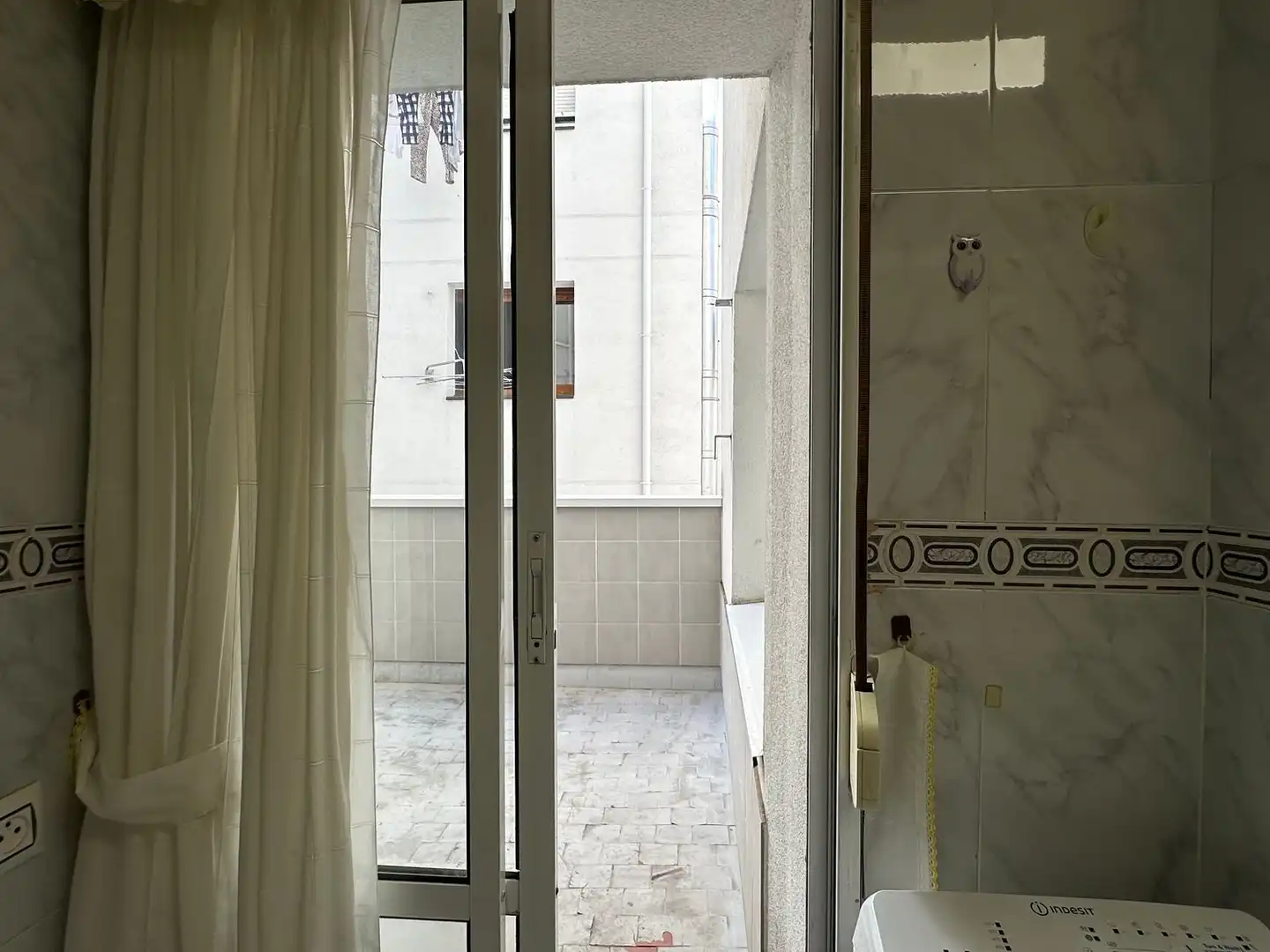 Habitación de Piso en venta en Gijón  con Calefacción, Terraza y Piscina