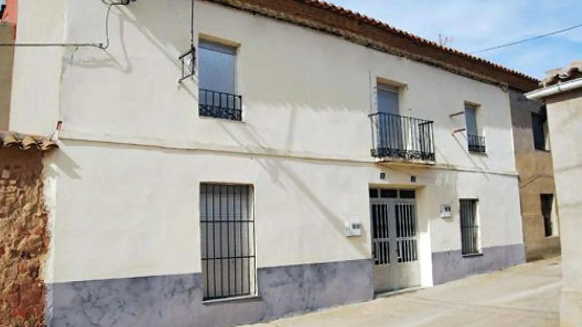 Exterior view of Flat for sale in Villalobos  with Heating
