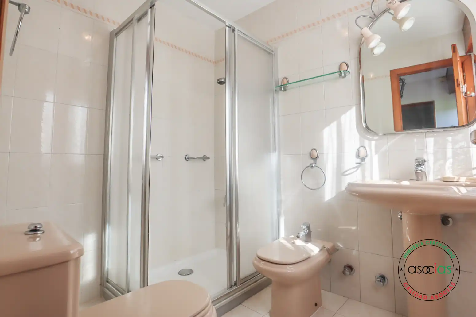 Baño de Casa o chalet en venta en Valdés - Luarca con Calefacción, Jardín privado y Parquet