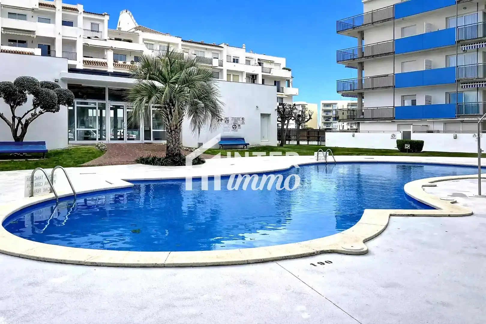 Piscina de Piso en venta en Roses con Terraza, Piscina y Amueblado