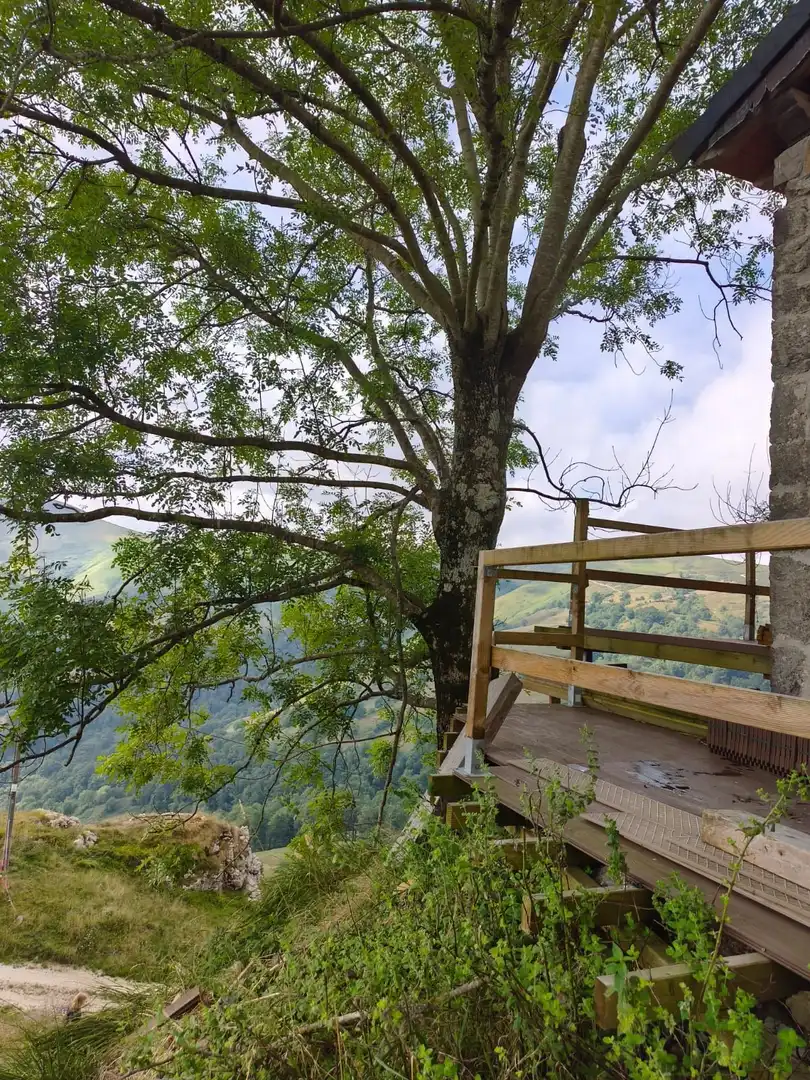 Vista exterior de Casa o chalet en venta en San Roque de Riomiera con Calefacción y Terraza