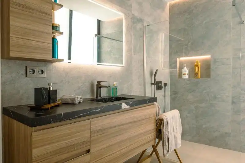 Bathroom of Houses for rent in Estepona  with Air Conditioner, Heating and Private garden