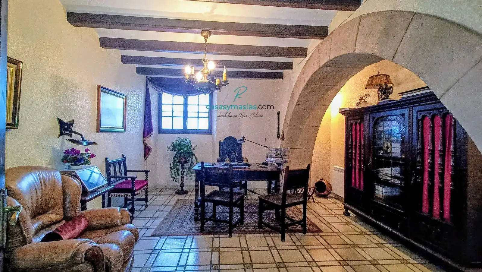 Comedor de Finca rústica de alquiler en Font-rubí con Aire acondicionado, Calefacción y Jardín privado