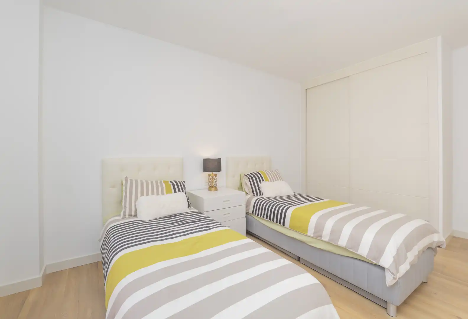 Dormitori de Apartament en venda en Benalmádena amb Aire condicionat, Calefacció i Terrassa