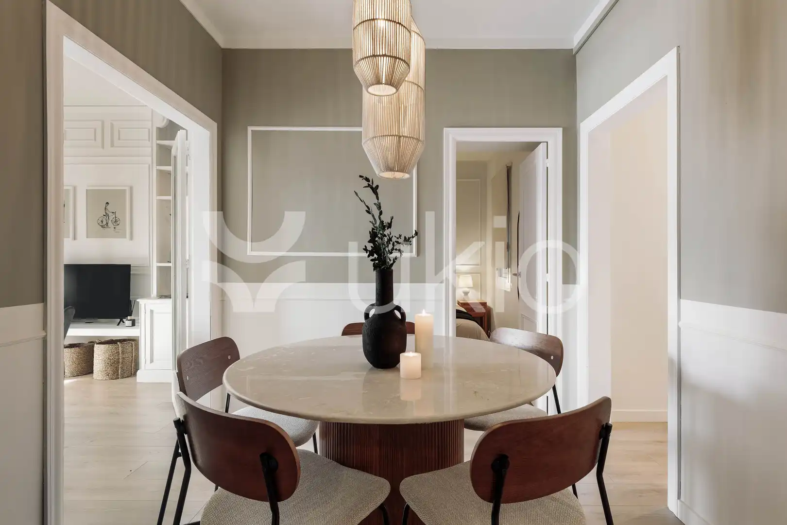 Comedor de Apartamento de alquiler en Barcelona con Aire acondicionado, Calefacción y Terraza