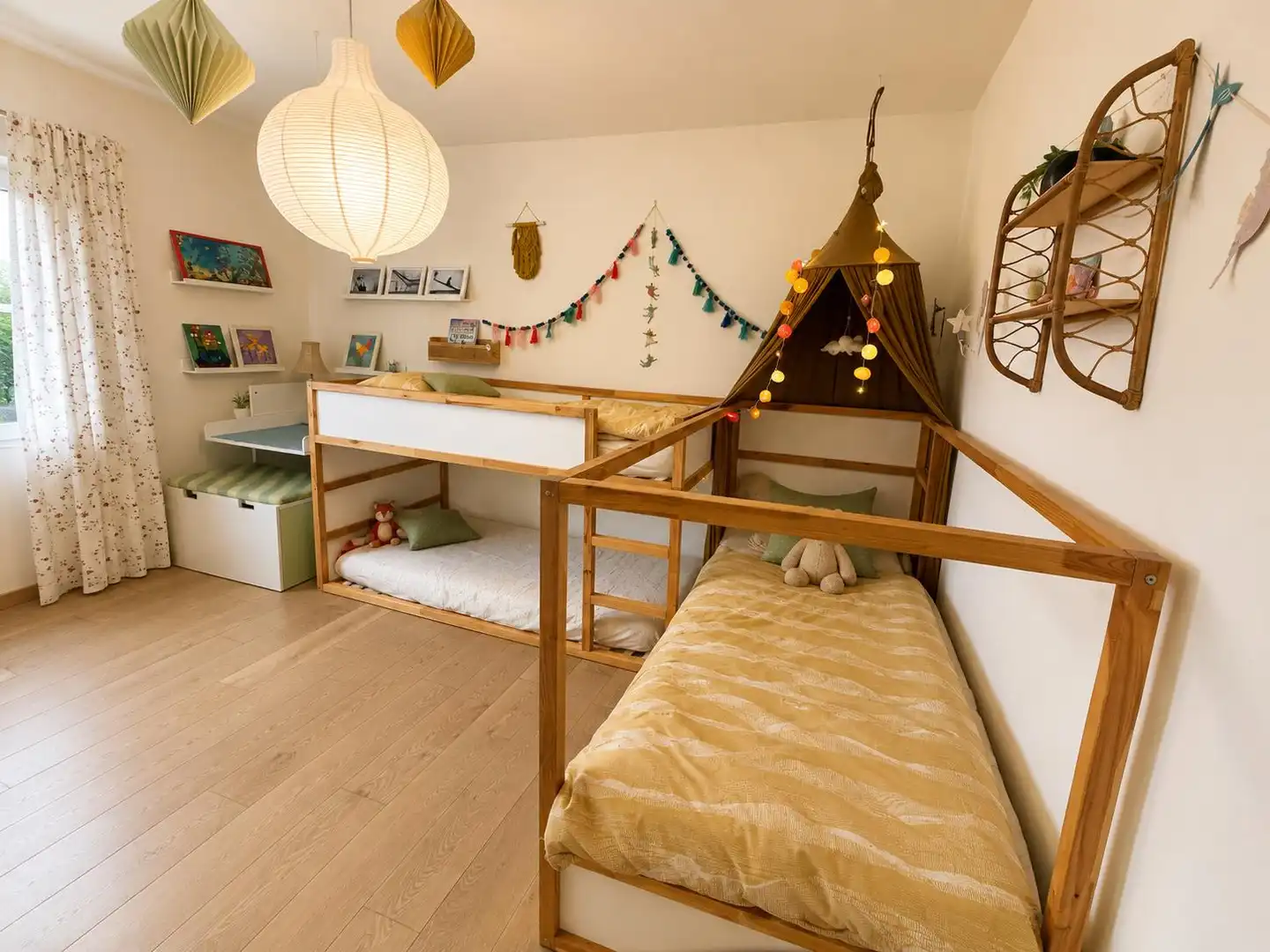 Bedroom of Houses for sale in Ribeira  with Furnished