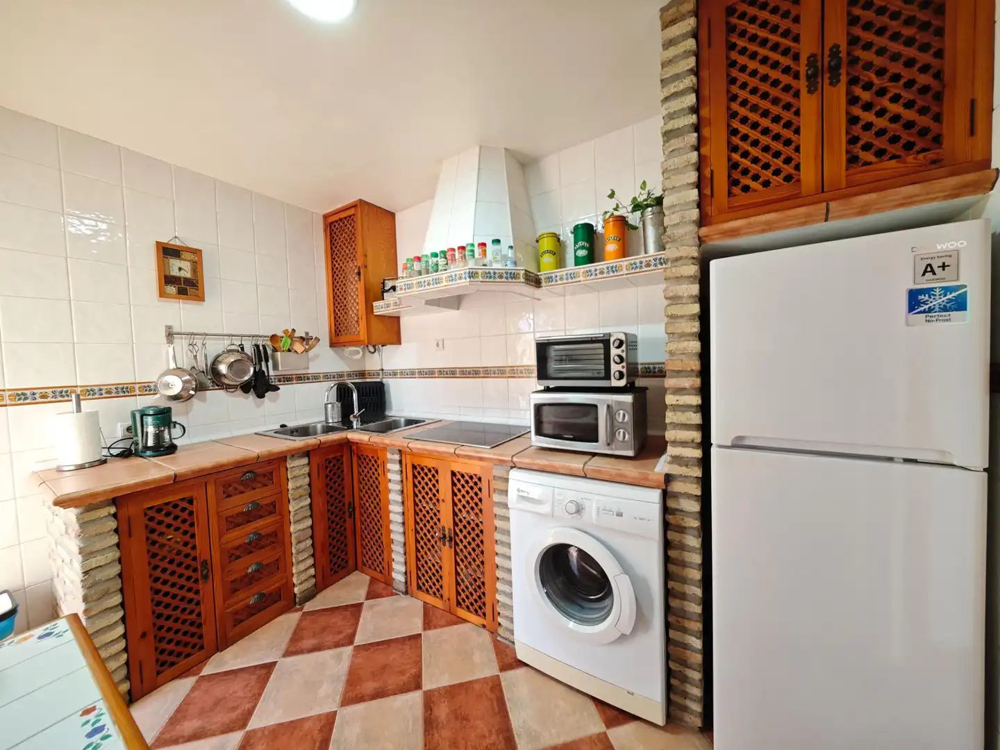 Kitchen of Houses for sale in Chiclana de la Frontera  with Heating, Private garden and Storage room