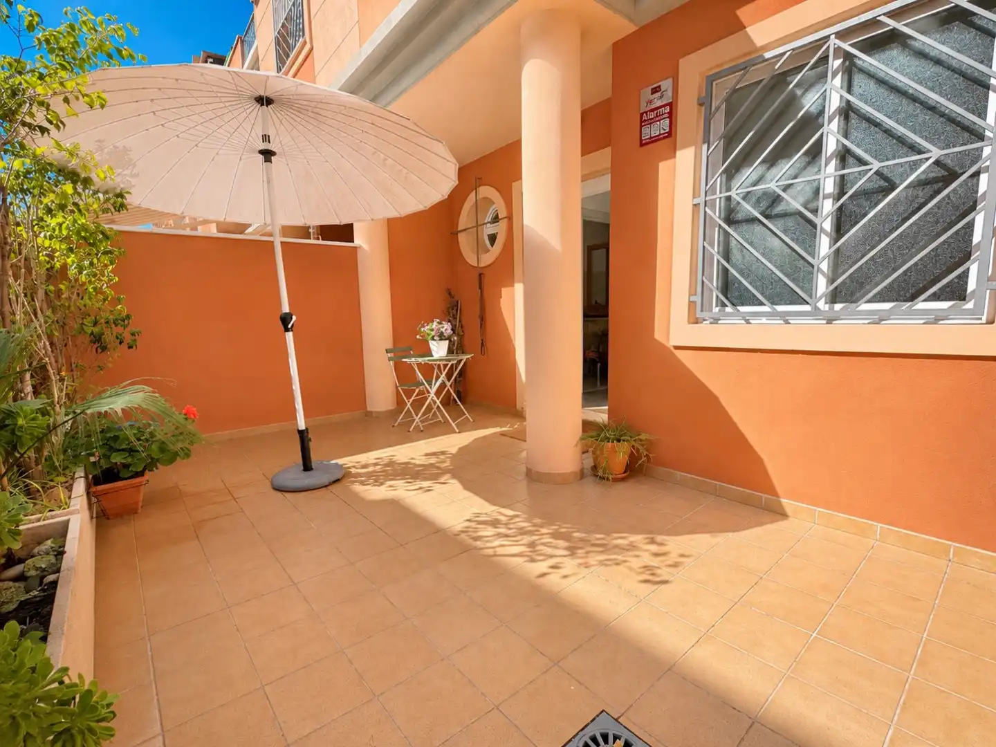 Casa amb piscina en venda a Calle Pepa Flores Marisol 30, imagen 10