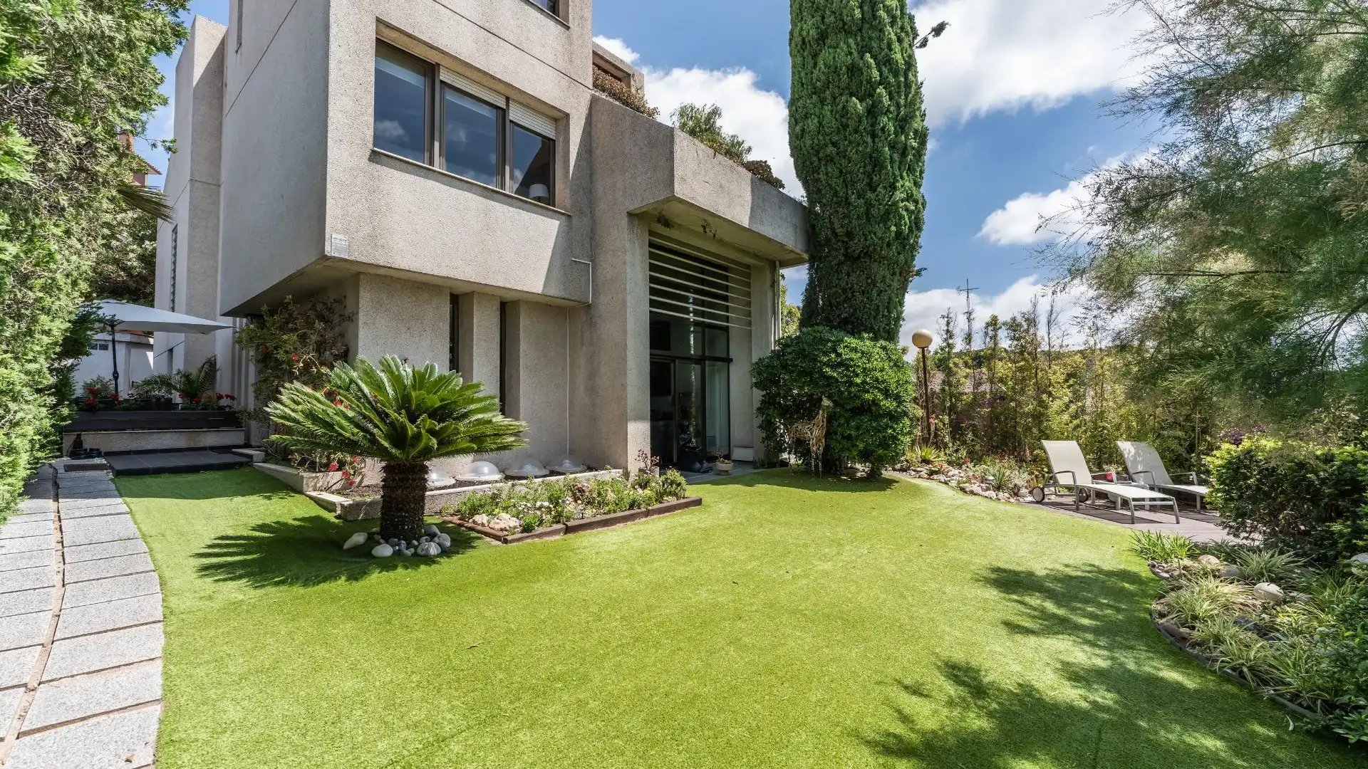 Jardí de Casa o xalet en venda en Esplugues de Llobregat amb Aire condicionat, Jardí privat i Terrassa