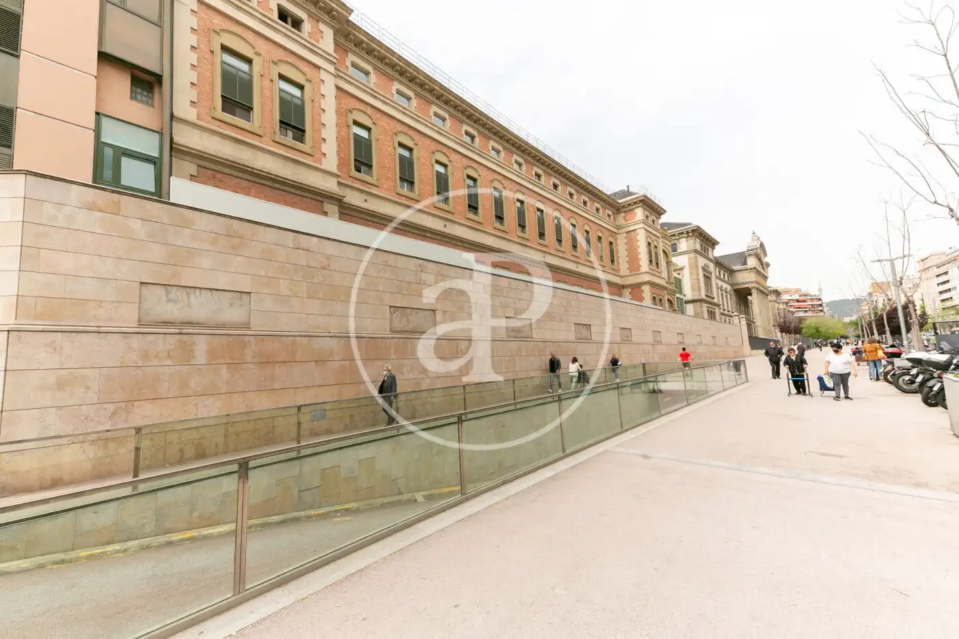 Vista exterior de Pis en venda en Barcelona amb Aire condicionat, Calefacció i Terrassa