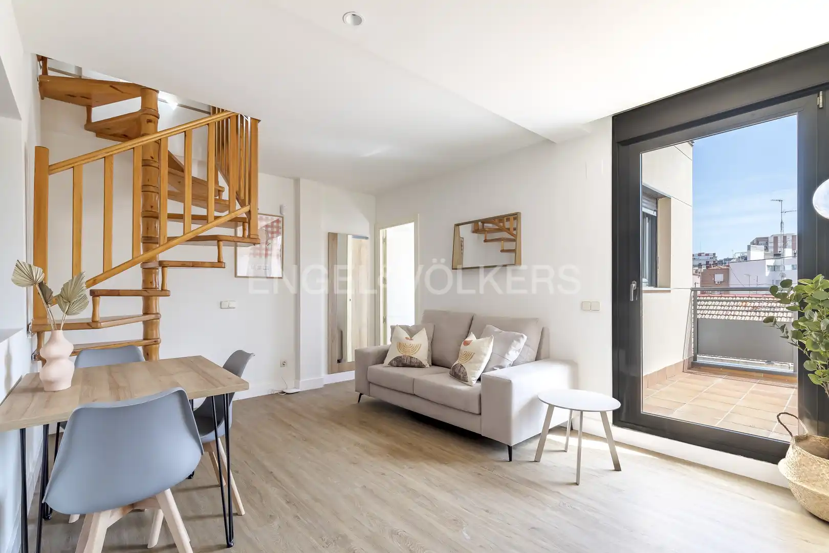 Apartament amb ascensor de lloguer a Matilde Landa 22, imagen 4