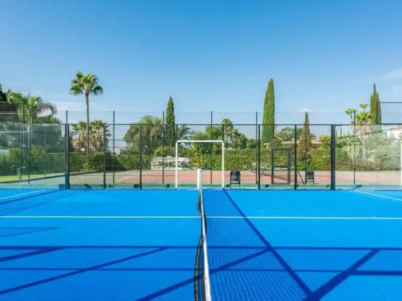 Jardín de Planta baja en venta en Marbella con Aire acondicionado, Terraza y Piscina