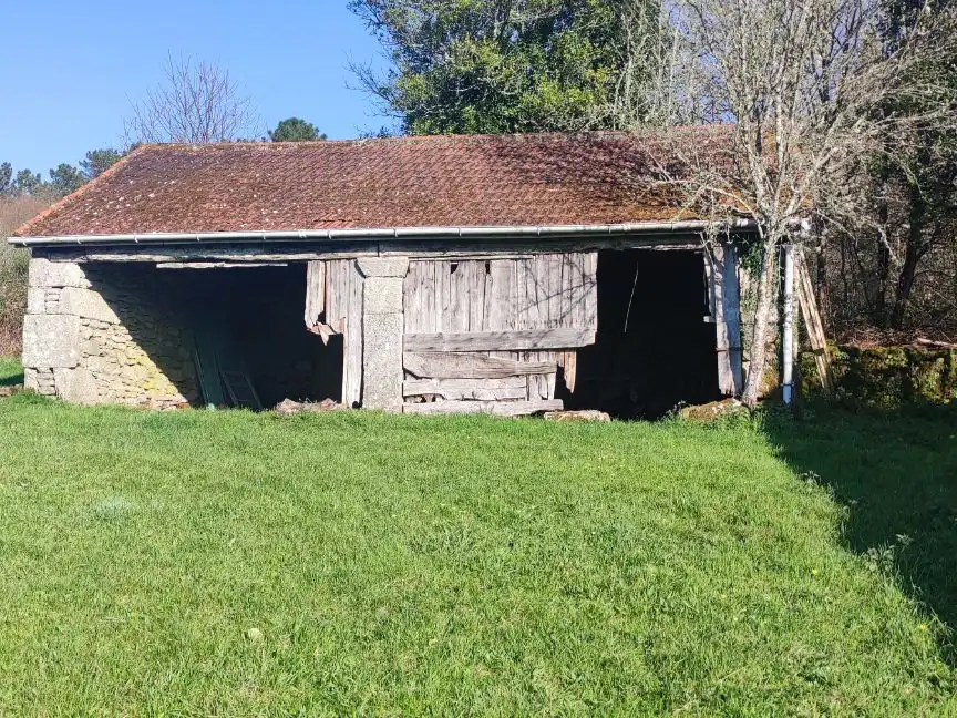 Vista exterior de Terreno en venta en O Irixo