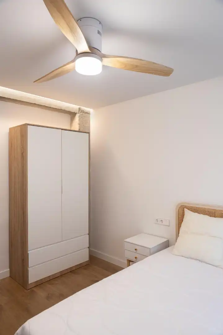 Wohnung zur Miete in Calle Afán de Ribera, 27, Fígares