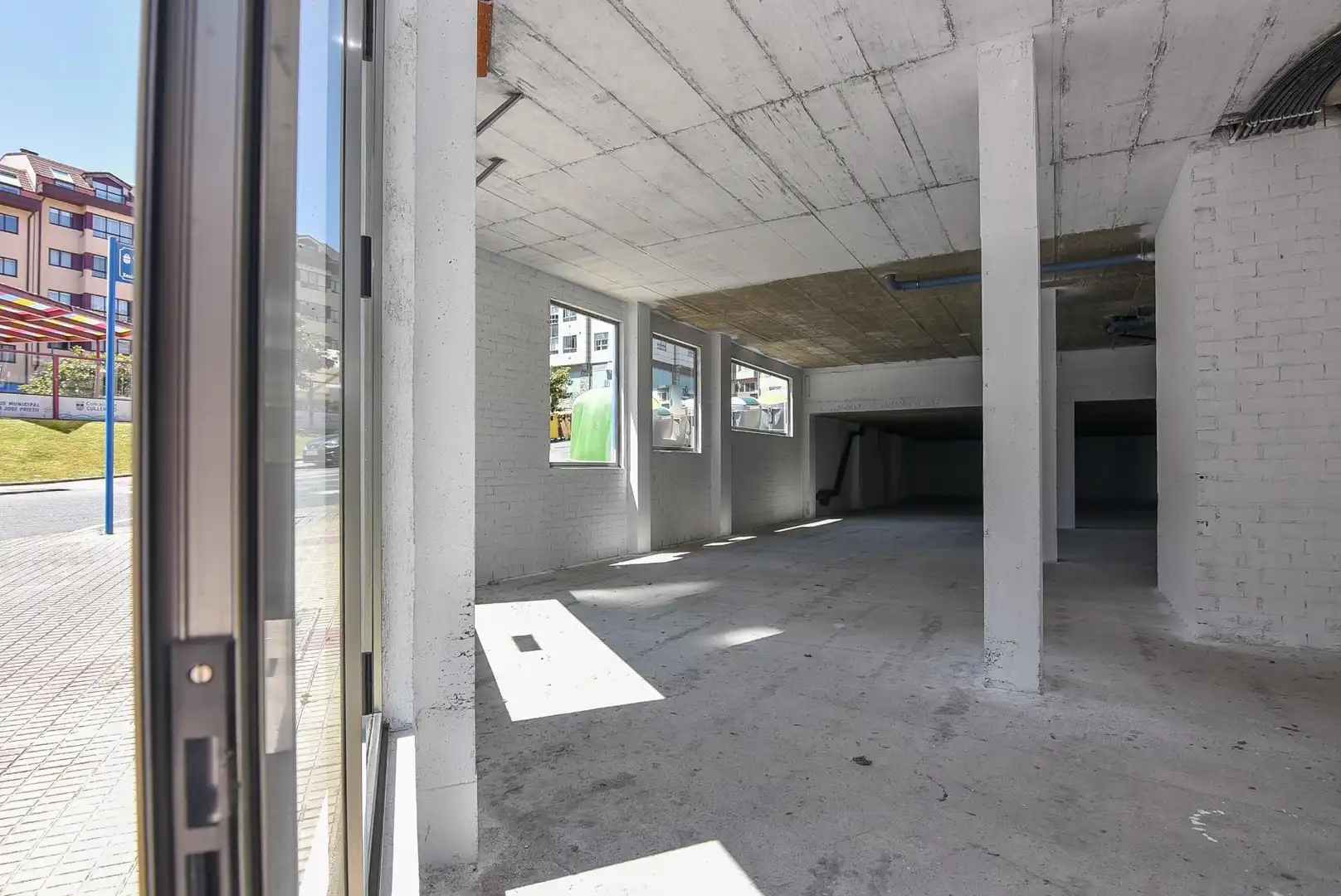 Local de alquiler en Calle XESUS REY MARTINEZ, 1, Vilaboa Sur