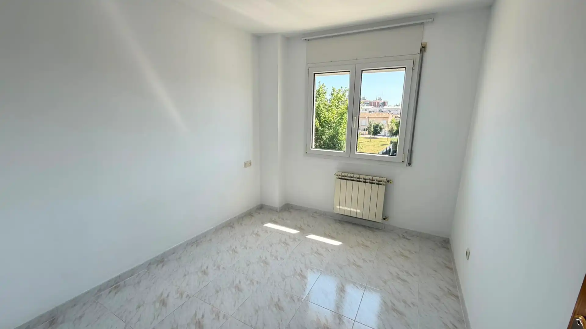 Bedroom of Detached homes for sale in Girona  with Air Conditioner, Heating and Private garden