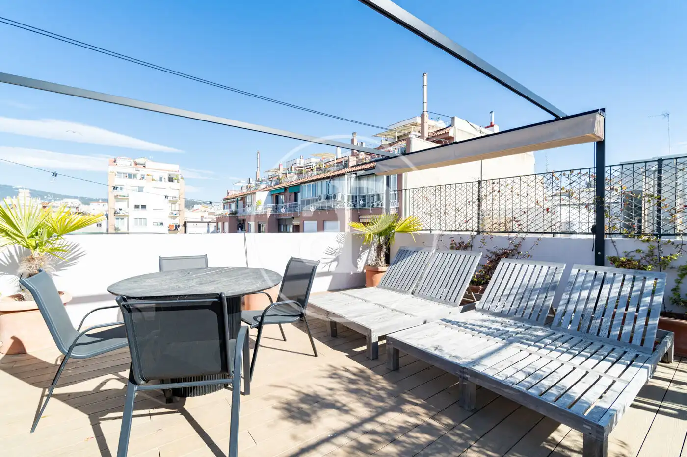 Terrasse von Dachboden zur Miete in Barcelona mit Klimaanlage, Heizung und Terrasse