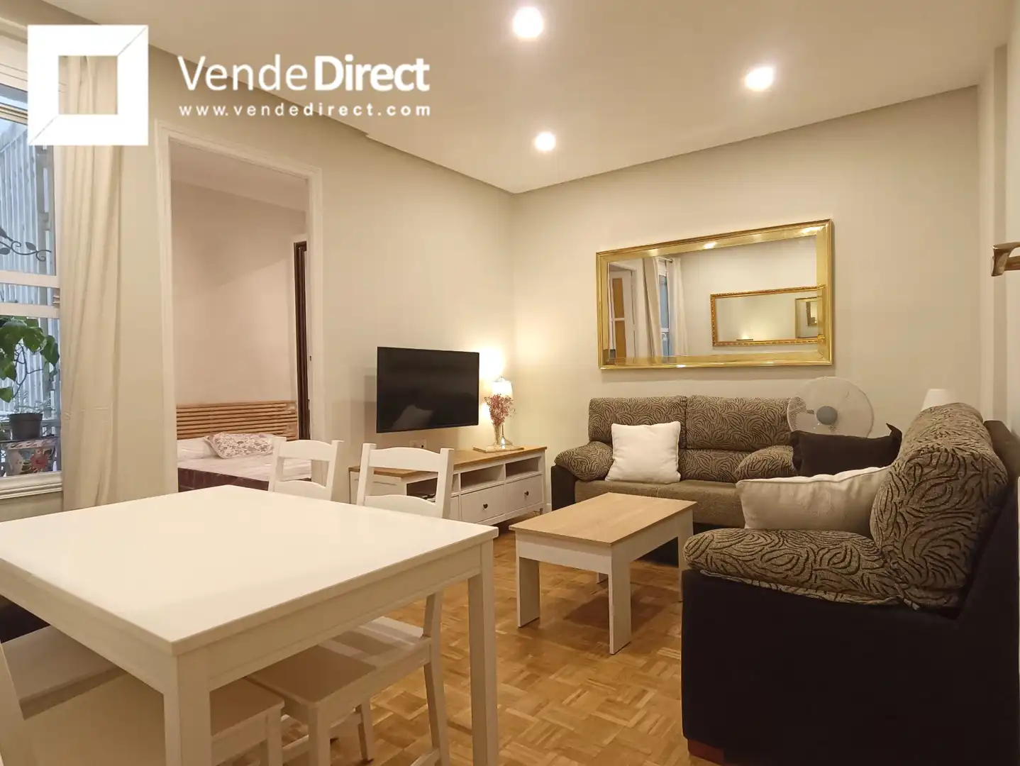 Living room of Flat for rent in  Madrid Capital  with Heating, Furnished and Oven
