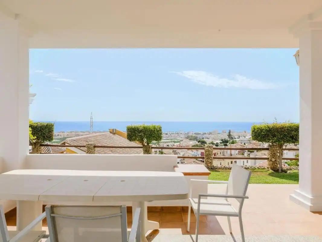 Terrassa de Casa o xalet en venda en Torrox amb Aire condicionat, Calefacció i Jardí privat