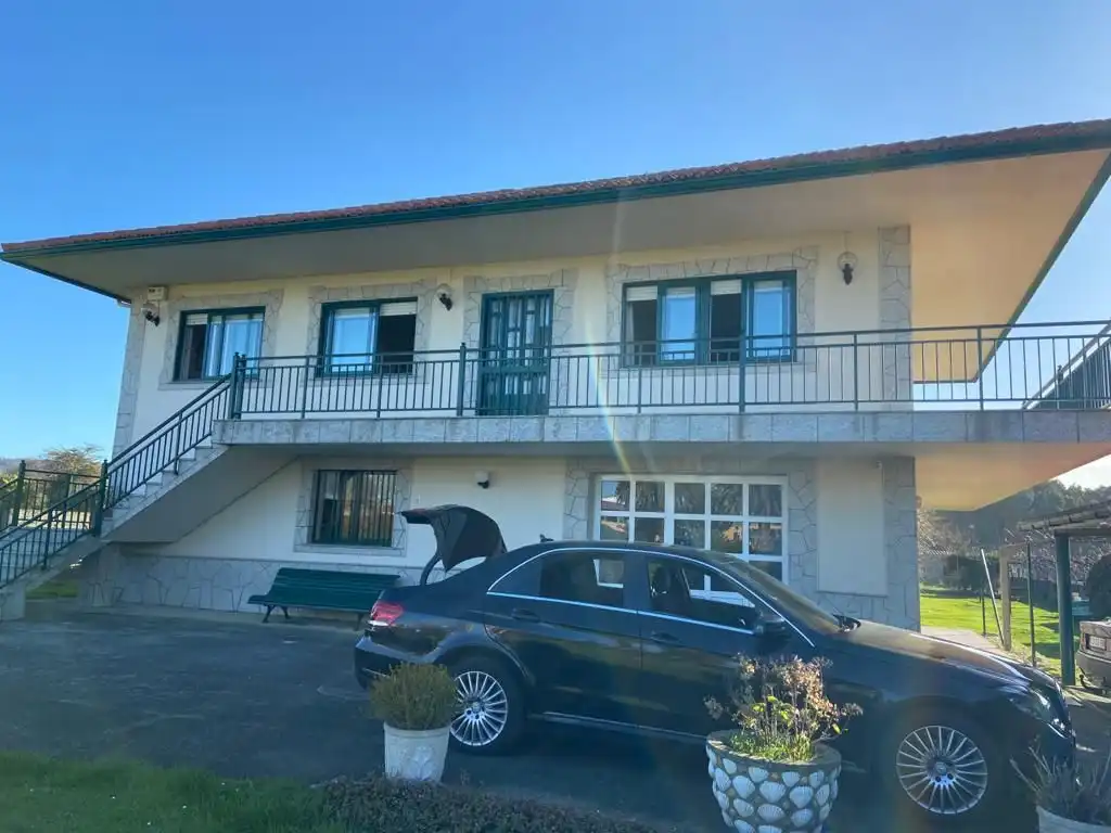Vista exterior de Casa o chalet en venta en Ferrol con Calefacción, Jardín privado y Terraza