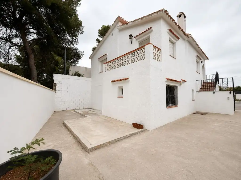 Exterior view of Houses for sale in Dénia