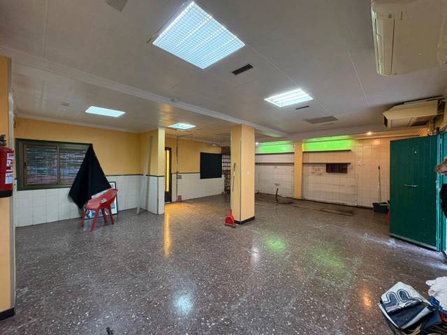 Local comercial en Venta en Carrer de Ca N'Alzamora en Ca n'Alzamora