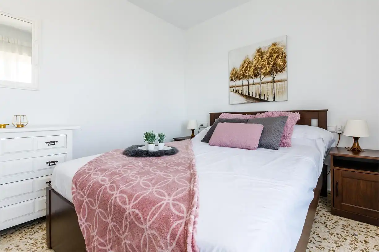 Bedroom of Flat for sale in Vélez-Málaga  with Air Conditioner, Terrace and Storage room