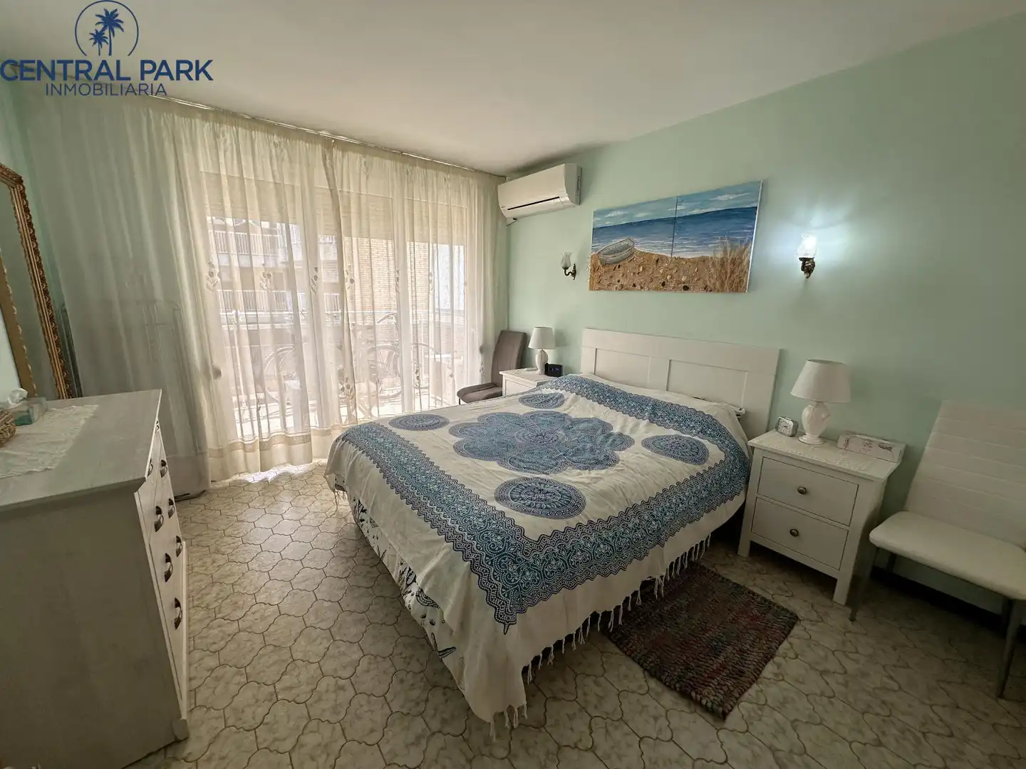 Habitación de Apartamento en venta en Salou con Aire acondicionado, Terraza y Amueblado