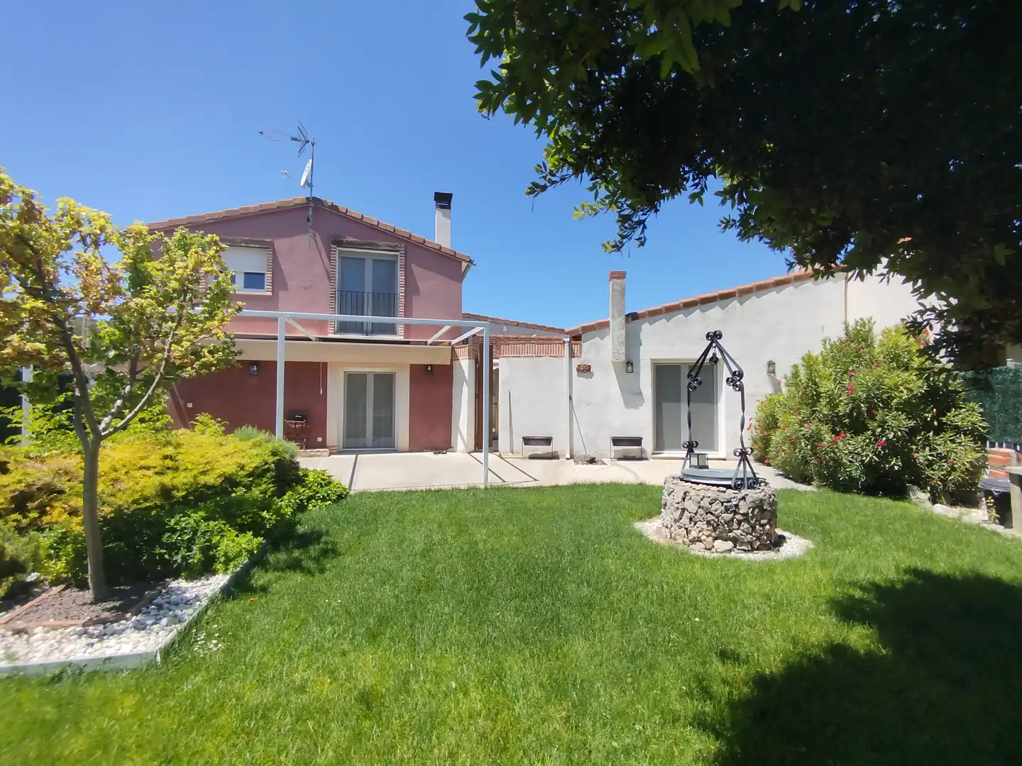 Jardín de Casa o chalet en venta en Cogeces de Íscar con Calefacción, Jardín privado y Terraza